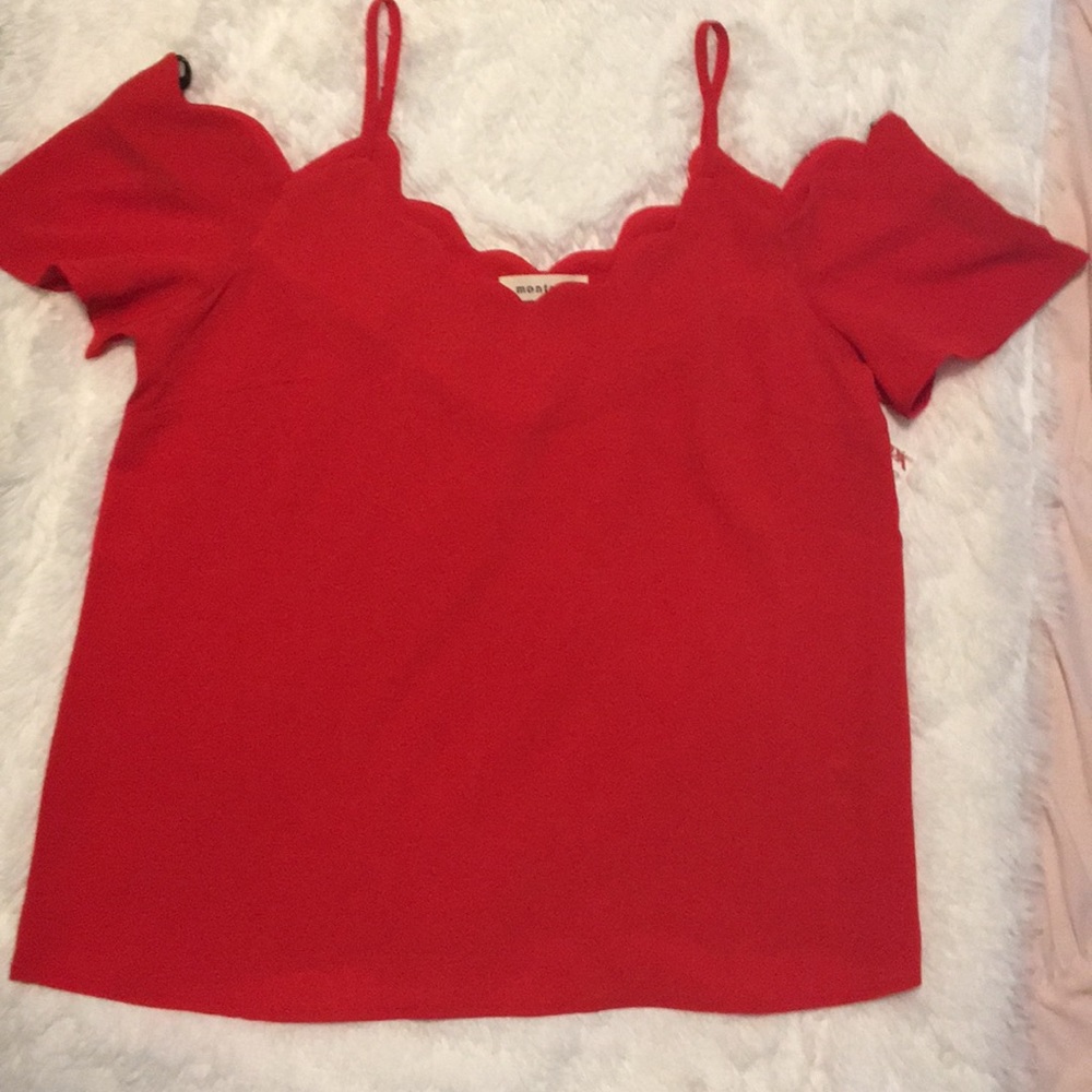 Cold Shoulder Scallop Top